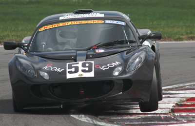 Icom support Rapid Chariots at Silverstone Britcar 24 Hour Race