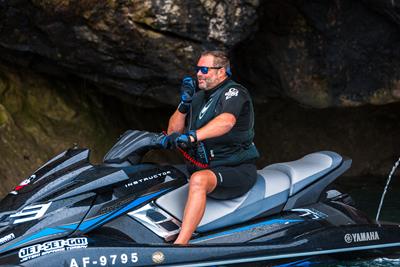 Why Should Personal Watercraft Users Use VHF Radios?
