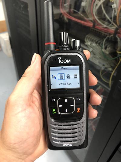 The Differences Between Walkie Talkies and Two-Way Radios