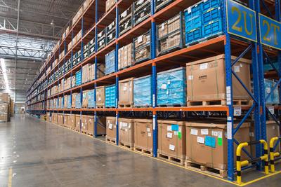 Factors to consider when choosing a Two Way Radio System for a Warehouse