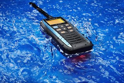 <b>What is the name of the smartphone app used to control the IC-M510 VHF/DSC radio?</b>